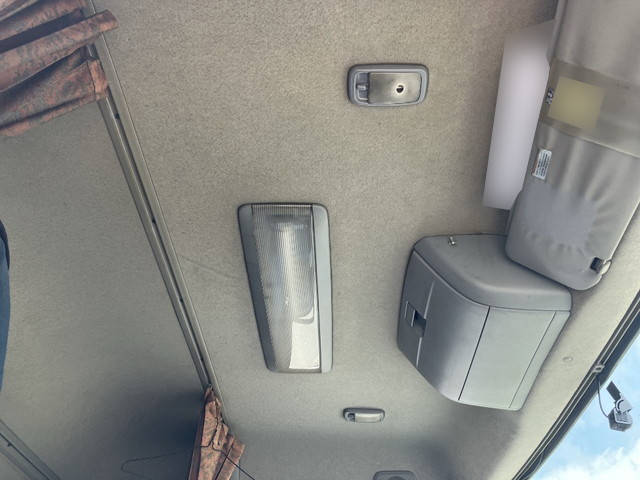 UDトラックスクオンアルミブロック大型（10t）[写真27]