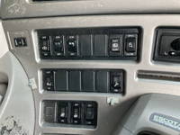 UDトラックスクオンアルミブロック大型（10t）[写真31]