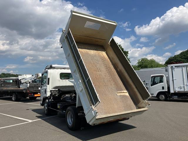 いすゞエルフローダーダンプ小型（2t・3t）[写真04]