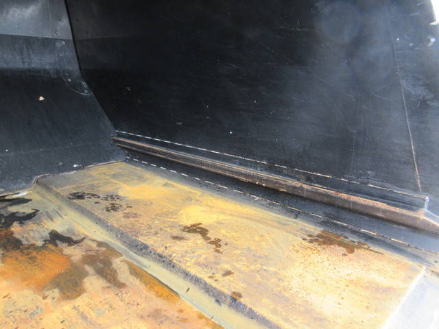 三菱ふそうキャンターパッカー車（塵芥車）小型（2t・3t）[写真33]