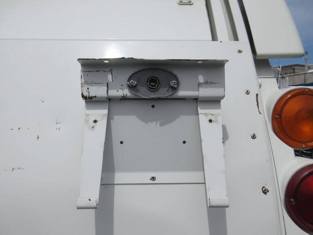 三菱ふそうキャンターパッカー車（塵芥車）小型（2t・3t）[写真08]