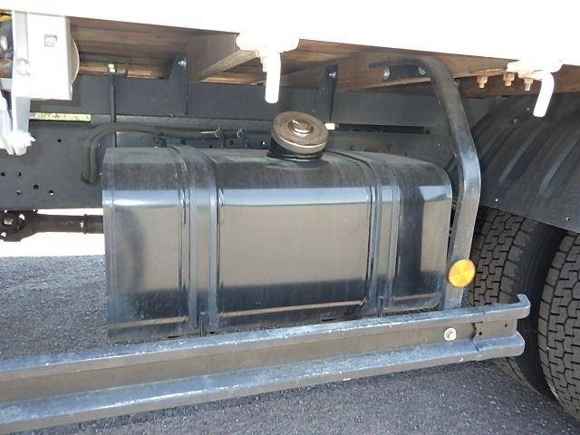 日野レンジャー平ボディ中型（4t）[写真17]