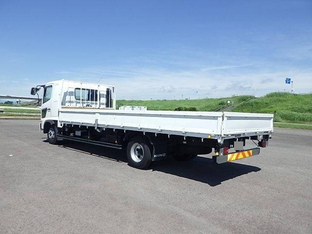 日野レンジャー平ボディ中型（4t）[写真02]