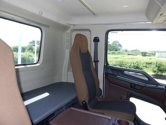 日野レンジャー平ボディ中型（4t）[写真23]