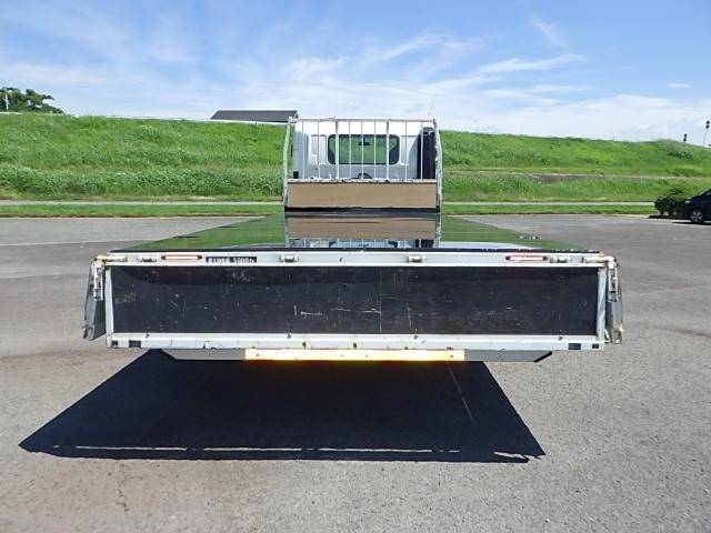 日野レンジャー平ボディ中型（4t）[写真07]