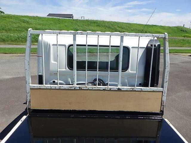 日野レンジャー平ボディ中型（4t）[写真08]