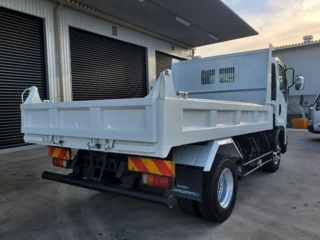 いすゞフォワードダンプ中型（4t）[写真02]