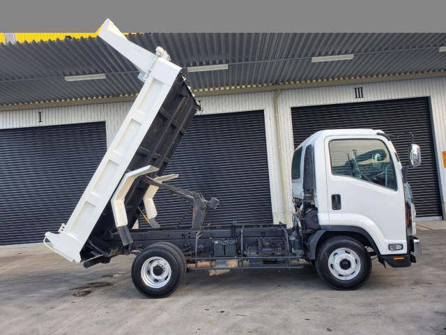 いすゞフォワードダンプ中型（4t）[写真06]
