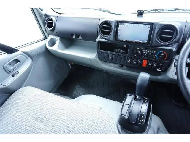 トヨタトヨエースクレーン付小型（2t・3t）[写真34]