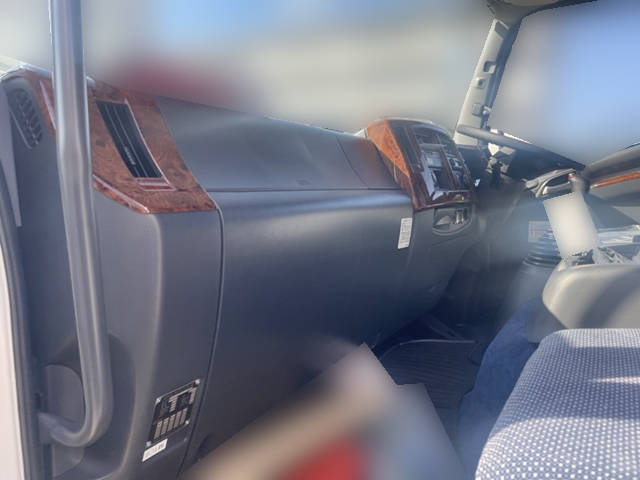 UDトラックスコンドルアルミウイング増トン（6t・8t）[写真27]