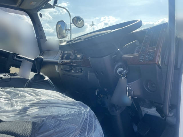 UDトラックスコンドルアルミウイング増トン（6t・8t）[写真33]