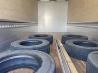 UDトラックスコンドルアルミウイング増トン（6t・8t）[写真08]