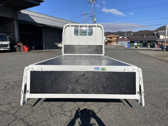 いすゞエルフ平ボディ小型（2t・3t）[写真10]