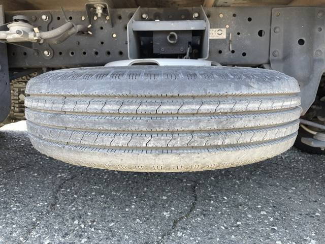 いすゞエルフ平ボディ小型（2t・3t）[写真18]