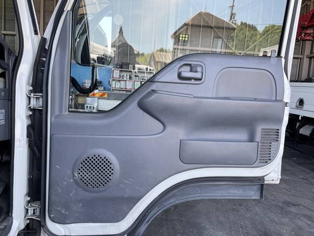 いすゞエルフ平ボディ小型（2t・3t）[写真26]