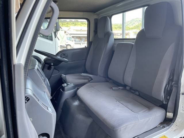 いすゞエルフ平ボディ小型（2t・3t）[写真28]