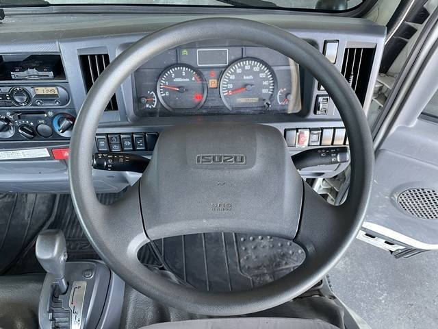 いすゞエルフ平ボディ小型（2t・3t）[写真33]