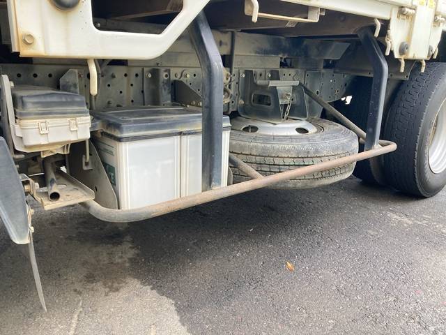 いすゞエルフ平ボディ小型（2t・3t）[写真17]