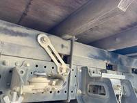 いすゞエルフ平ボディ小型（2t・3t）[写真20]