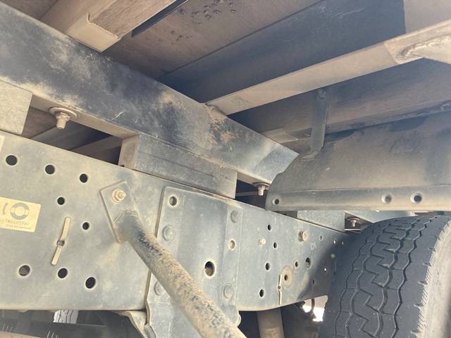 いすゞエルフ平ボディ小型（2t・3t）[写真21]