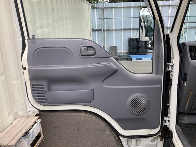 いすゞエルフ平ボディ小型（2t・3t）[写真29]