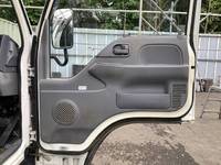 いすゞエルフ平ボディ小型（2t・3t）[写真30]