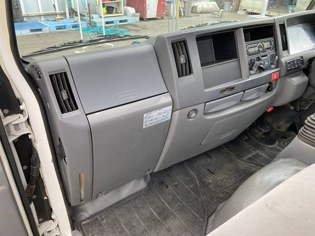 いすゞエルフ平ボディ小型（2t・3t）[写真31]