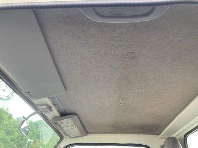 いすゞエルフ平ボディ小型（2t・3t）[写真33]