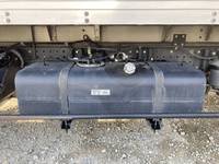 三菱ふそうキャンターアルミバン小型（2t・3t）[写真18]