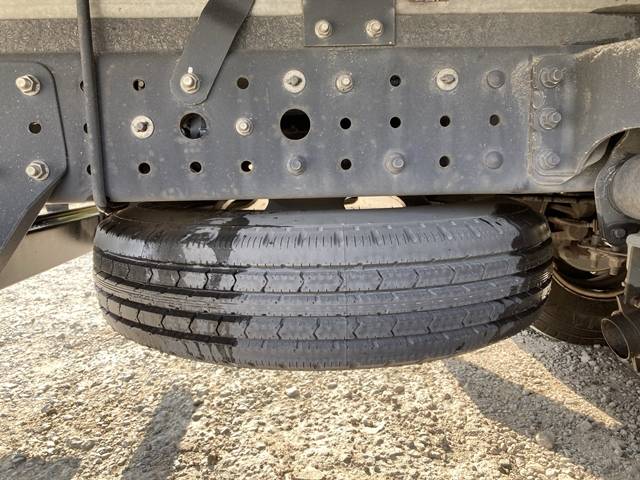 三菱ふそうキャンターアルミバン小型（2t・3t）[写真19]