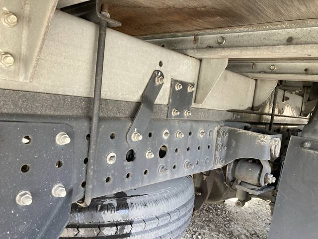 三菱ふそうキャンターアルミバン小型（2t・3t）[写真21]