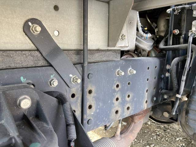 三菱ふそうキャンターアルミバン小型（2t・3t）[写真22]