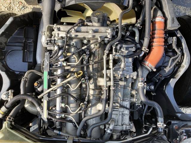 三菱ふそうキャンターアルミバン小型（2t・3t）[写真24]