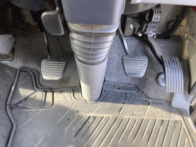 三菱ふそうキャンターアルミバン小型（2t・3t）[写真38]