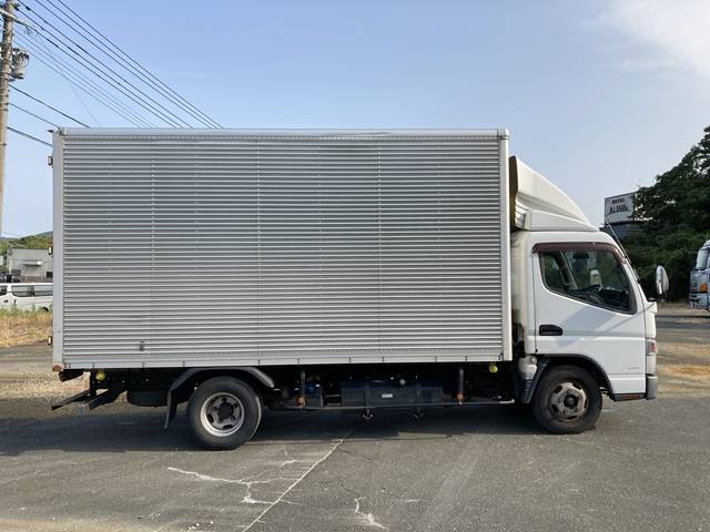 三菱ふそうキャンターアルミバン小型（2t・3t）[写真07]
