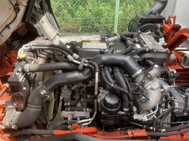 いすゞフォワードアルミウイング中型（4t）[写真15]