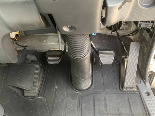 いすゞフォワードアルミウイング中型（4t）[写真22]