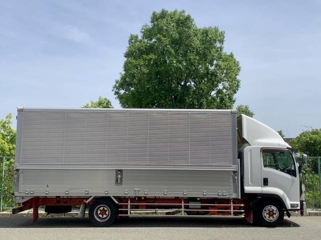 いすゞフォワードアルミウイング中型（4t）[写真03]