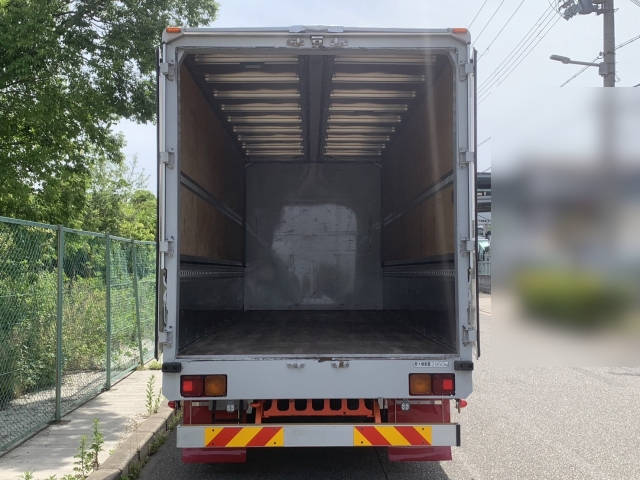 いすゞフォワードアルミウイング中型（4t）[写真06]