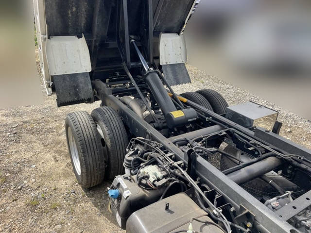 三菱ふそうキャンターダンプ小型（2t・3t）[写真15]