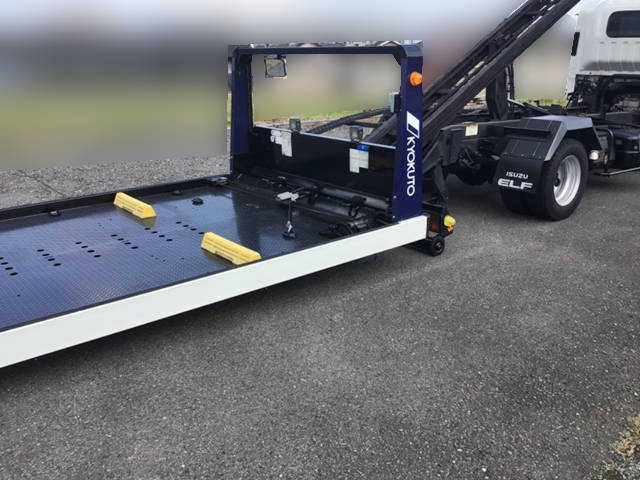 いすゞエルフセーフティローダー小型（2t・3t）[写真12]