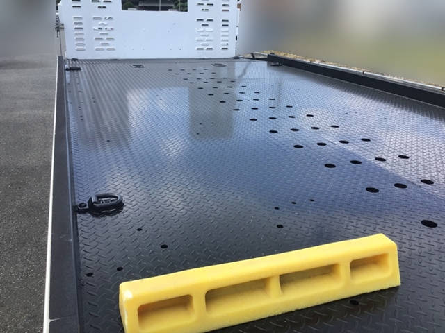 いすゞエルフセーフティローダー小型（2t・3t）[写真13]