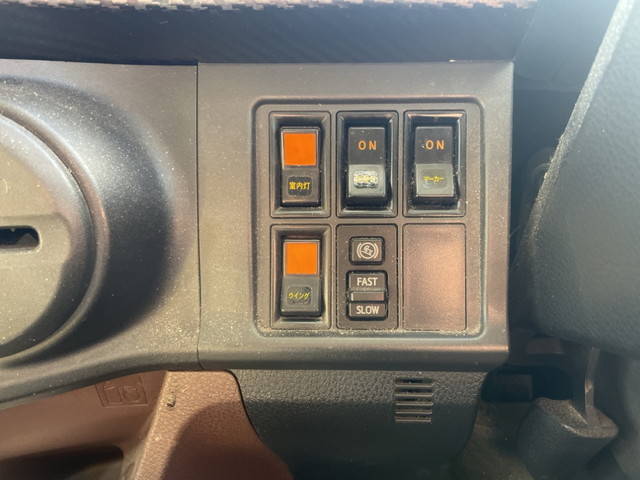 日野レンジャーアルミウイング中型（4t）[写真34]