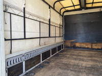 いすゞエルフ幌ウイング小型（2t・3t）[写真11]