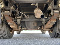 いすゞエルフ幌ウイング小型（2t・3t）[写真22]