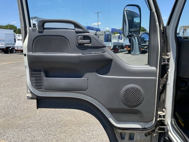 いすゞエルフ幌ウイング小型（2t・3t）[写真27]