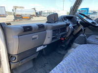 いすゞエルフ幌ウイング小型（2t・3t）[写真32]