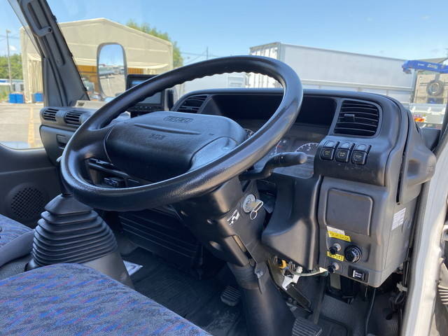 いすゞエルフ幌ウイング小型（2t・3t）[写真33]