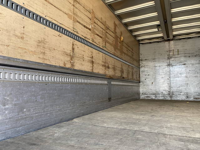 日野レンジャーアルミウイング中型（4t）[写真11]