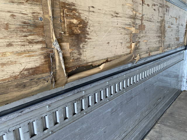 日野レンジャーアルミウイング中型（4t）[写真12]